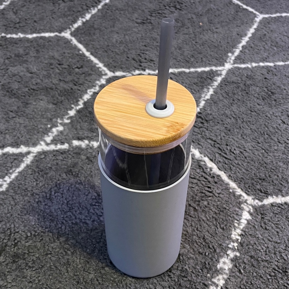 Glass Straw Tumbler w/ Silicone Sleeve - 17 fl. oz.